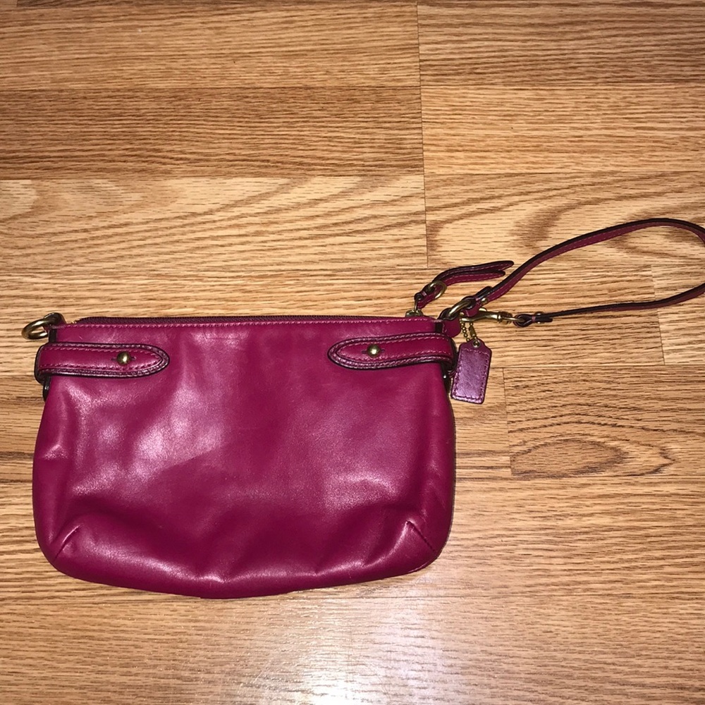 Coach wristlet - Picture 2 of 5